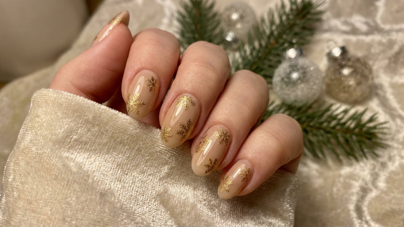 Sparkly Winter Nails: A Guide to Glittering Beauty