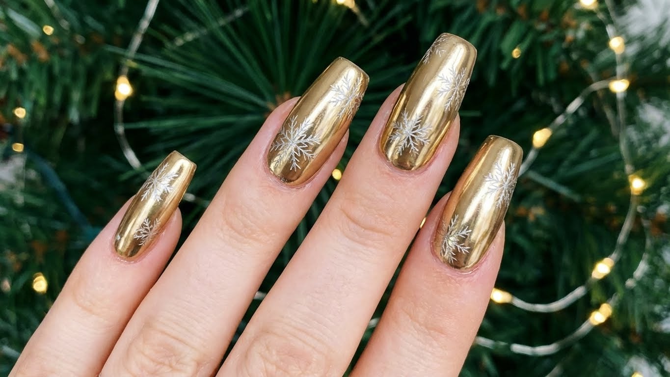 New Yearu2019s Eve Nail Ideas u2013 Sparkle and Shine with These 10 Designs